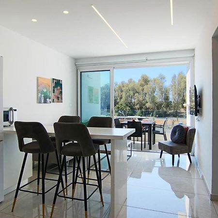 Phaedrus Living - Seaside Executive Flat Harbour 203 Apartamento Pafos Exterior foto